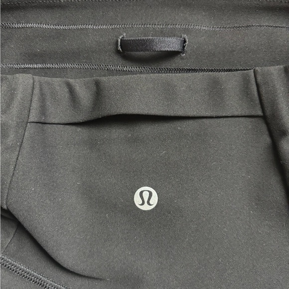 Lululemon Black High Rise Leggings Size 4 | Subtle Pattern | Full Length - Picture 3 of 4